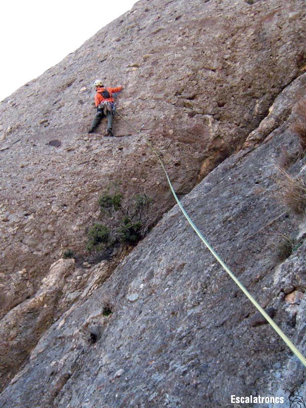 Iniciant el flanqueig per entrar a la segona reunió